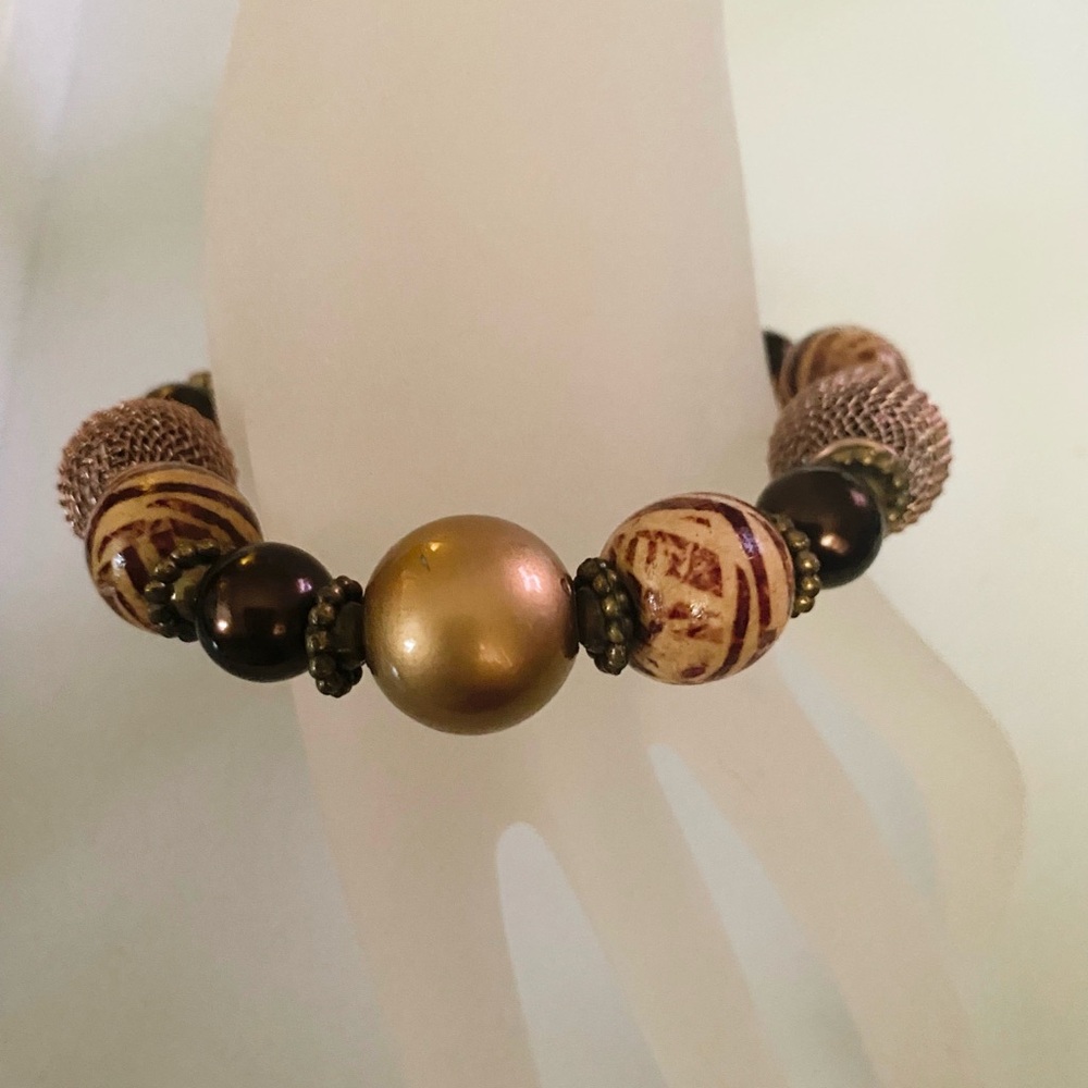 Elegant Gold and Brown Beaded Bracelet and Earrings Set
